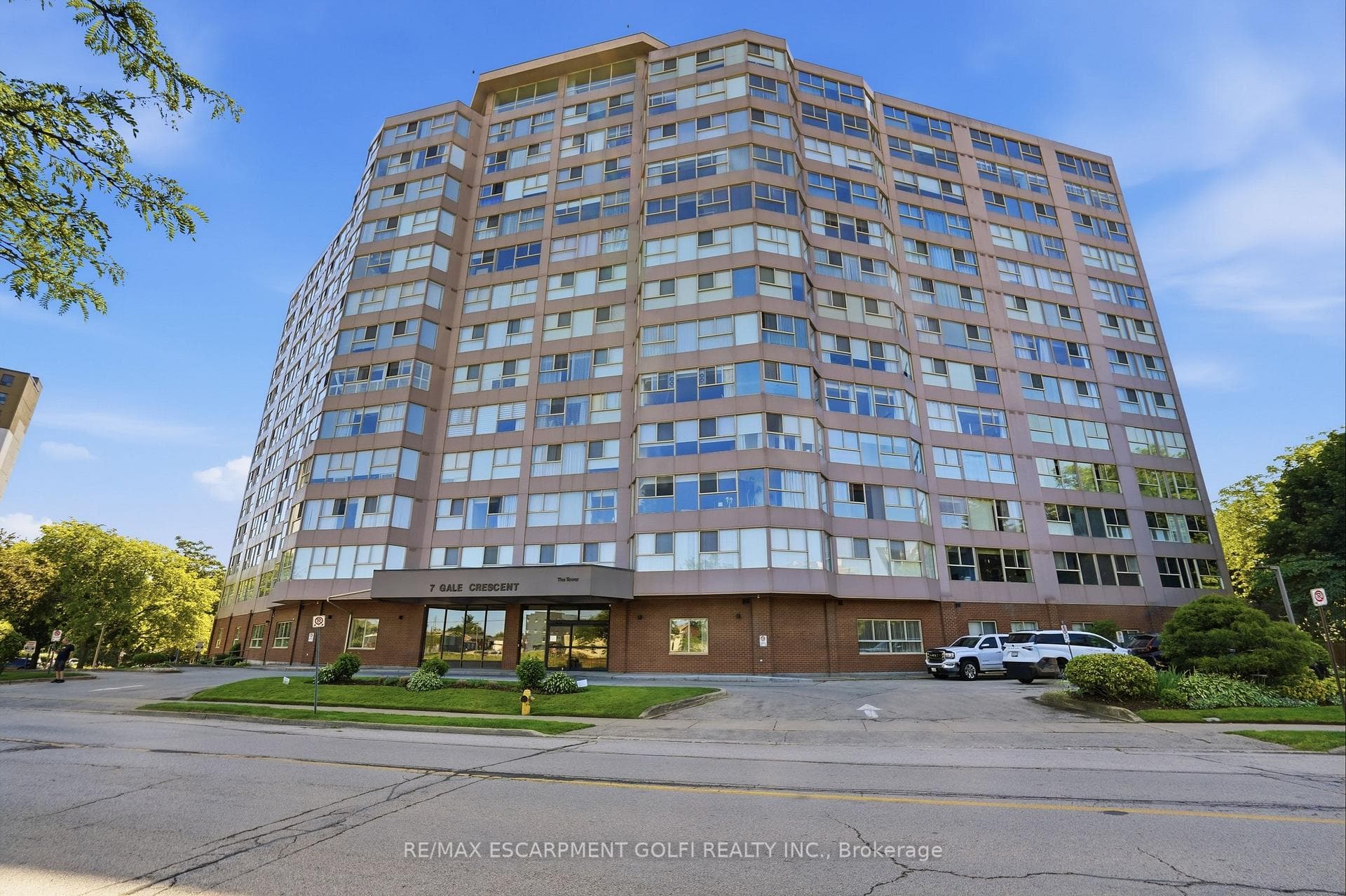 7 Gale Crescent Unit B3 photo 1