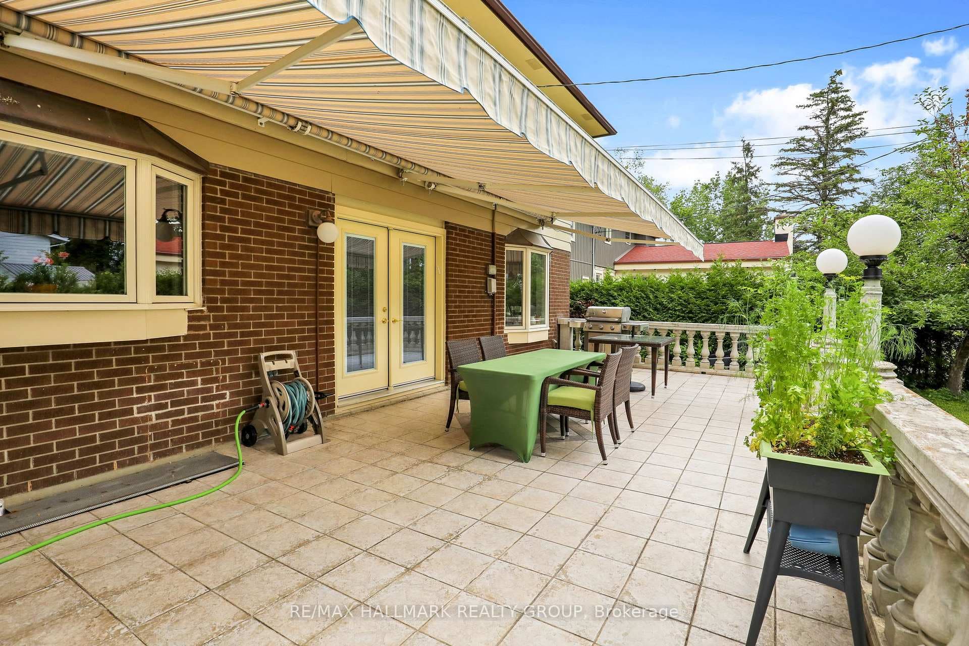1712 Playfair Drive photo 42