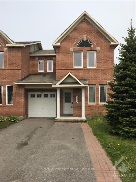 Front of Home / Private Driveway