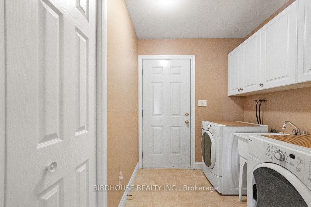 194 Mclaughlin Road photo 16