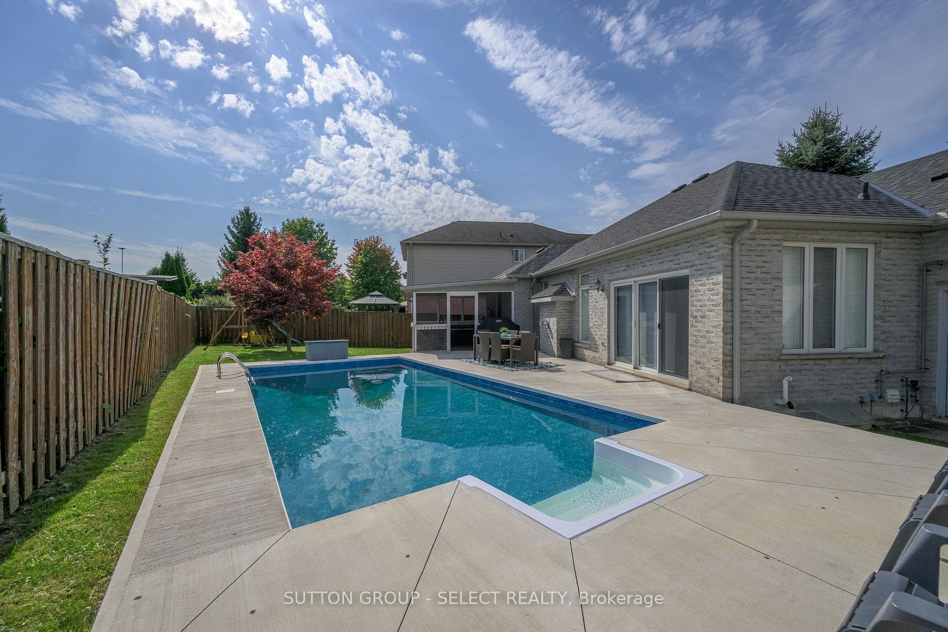 132 Greyrock Crescent photo 38