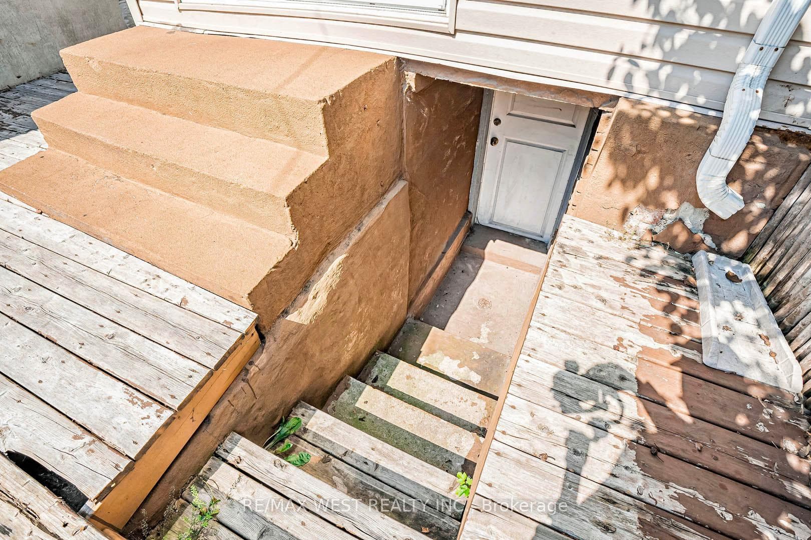 303 Maria Street photo 22