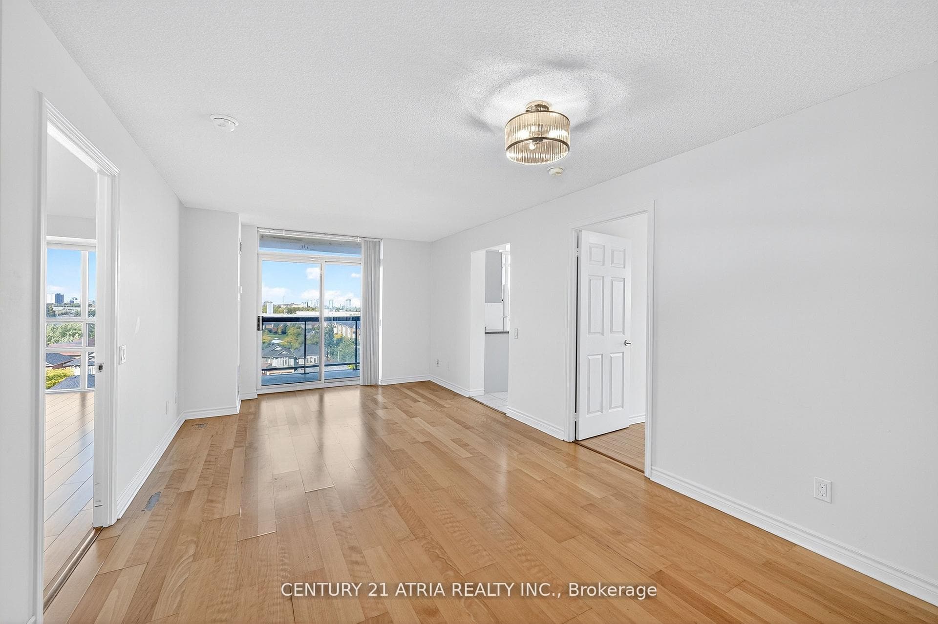 8 Mondeo Drive Unit 716 photo 9