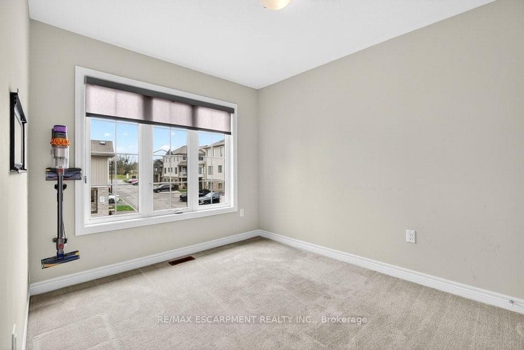 377 Glancaster Road Unit 16 photo 33