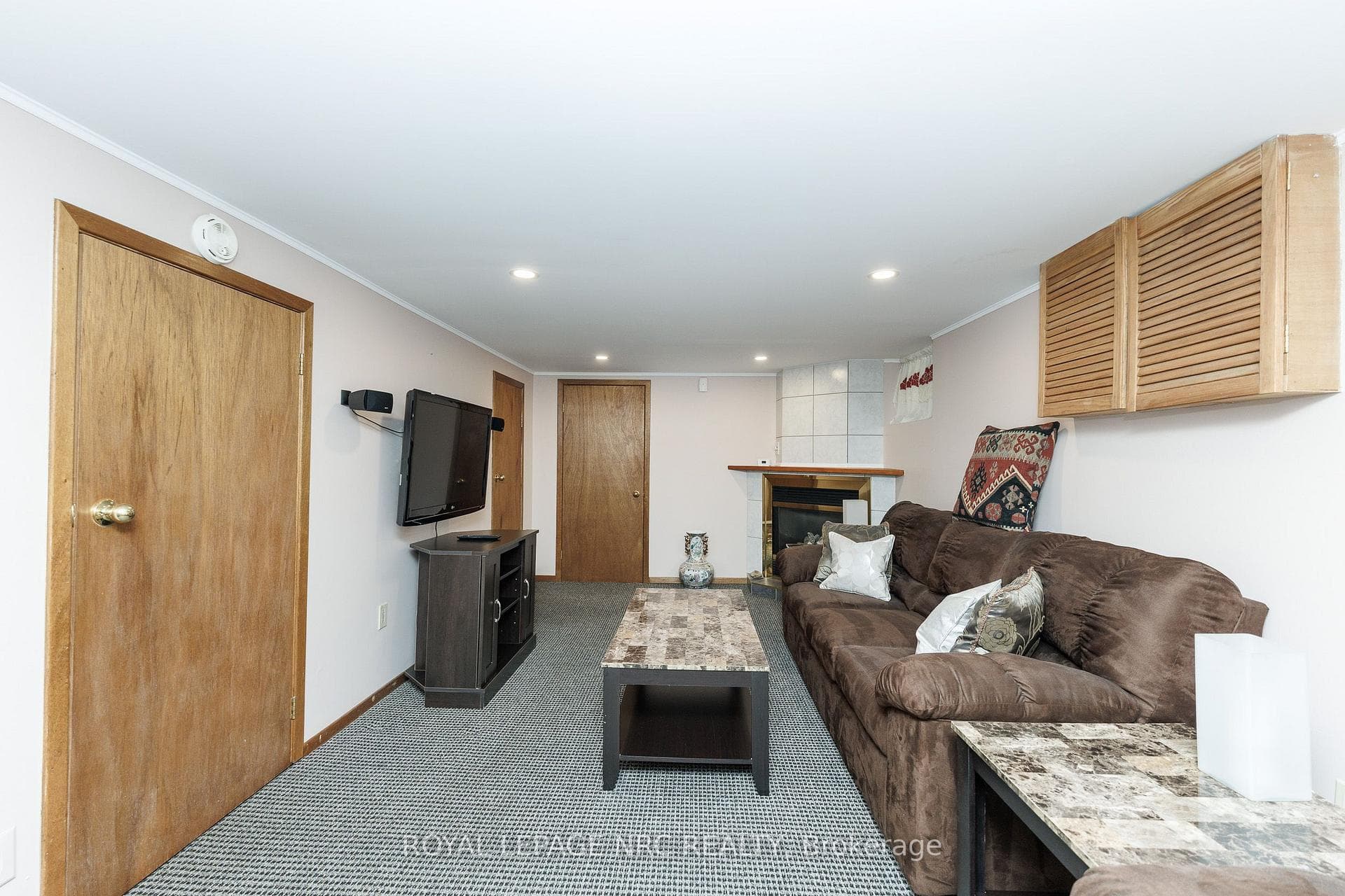 237 PALING Avenue photo 28