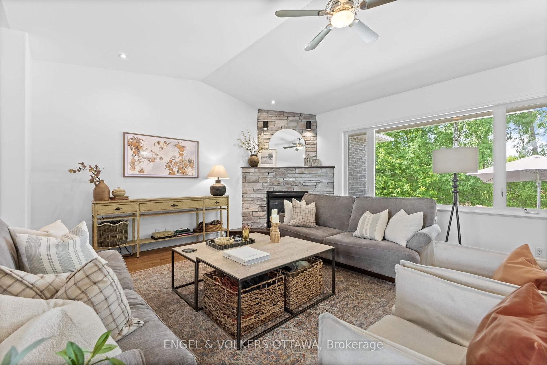 6957 Lake Forest Walk photo 7