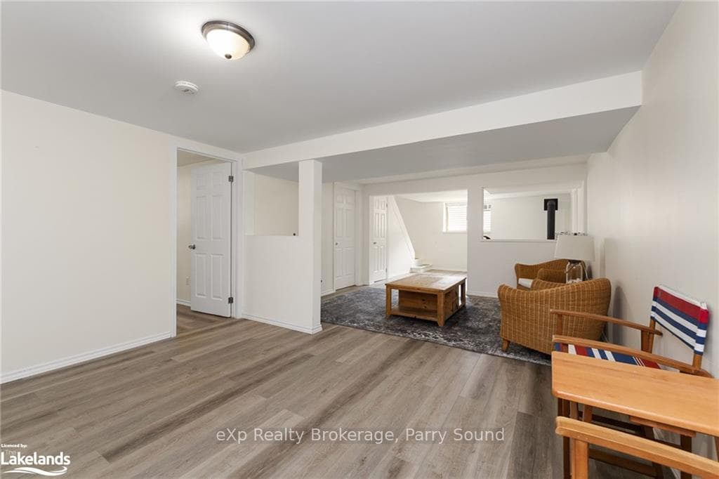 14 ALBERT Street photo 27