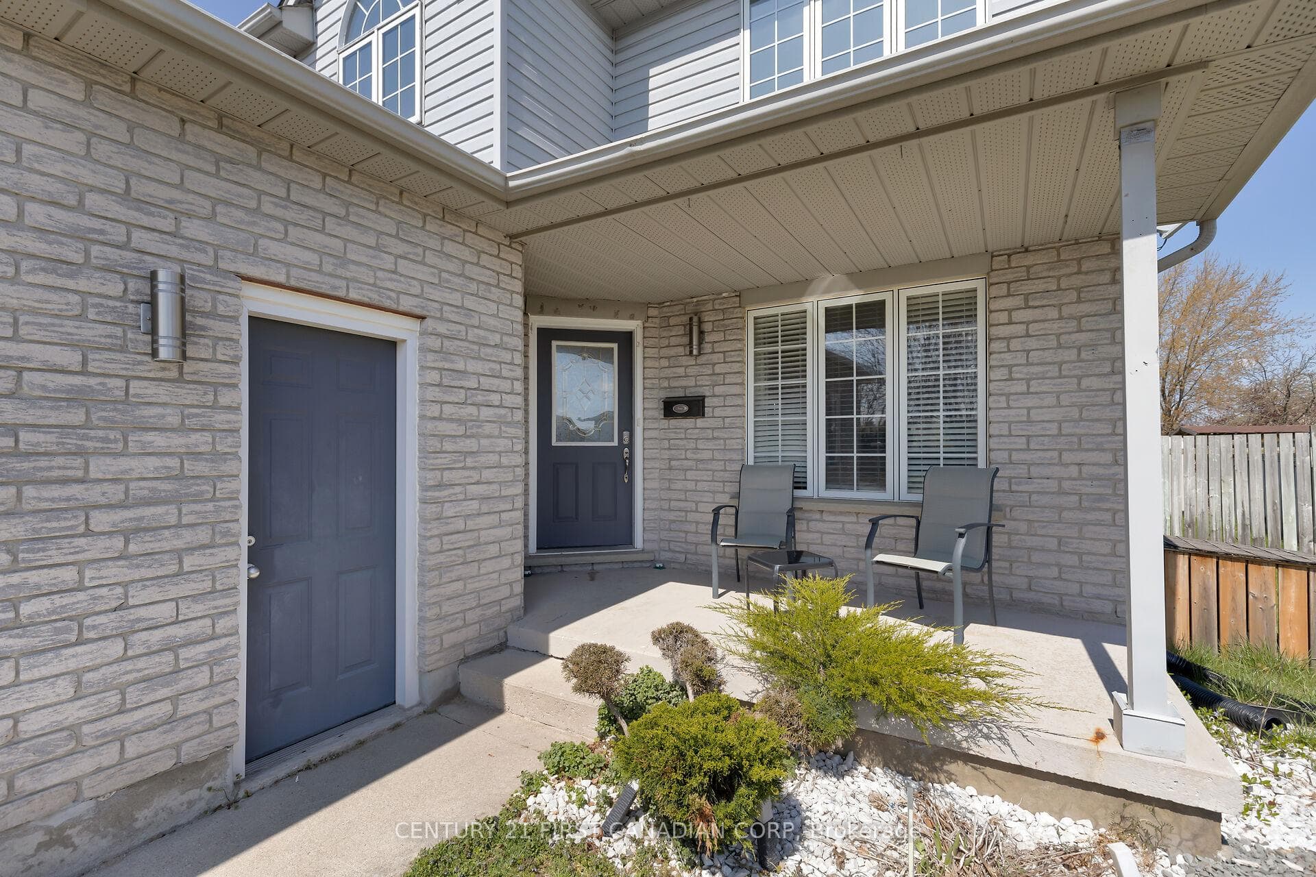 231 Parkview Drive photo 2