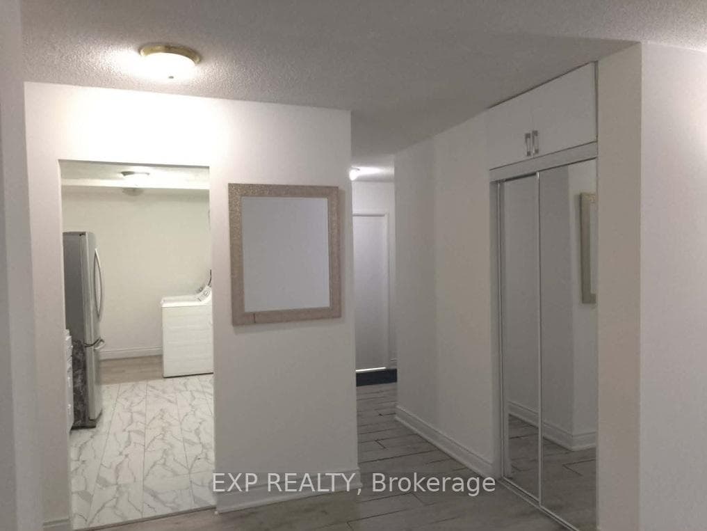 320 Dixon Road Unit 816 photo 9