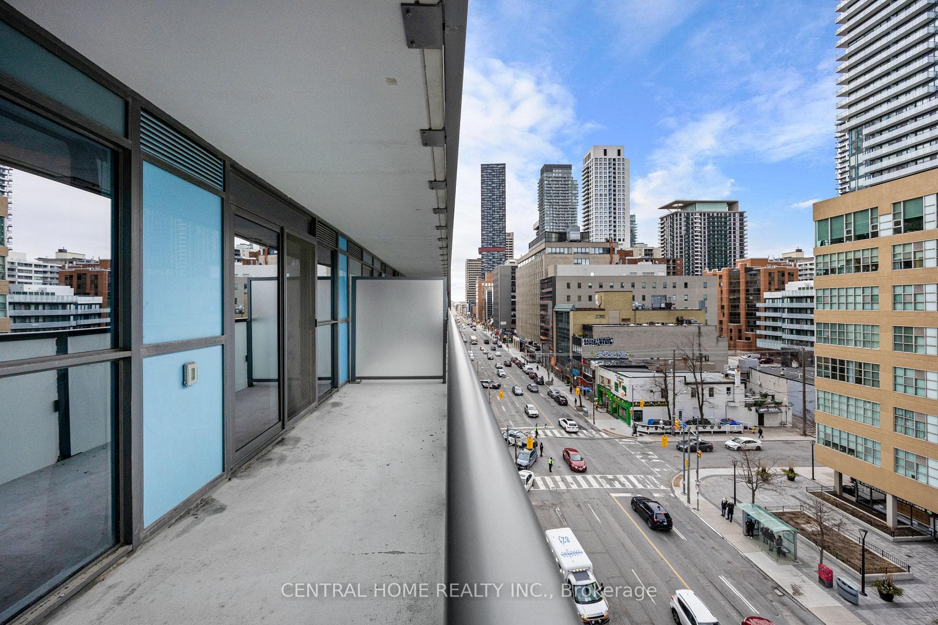 125 Redpath Avenue Unit 604 photo 15