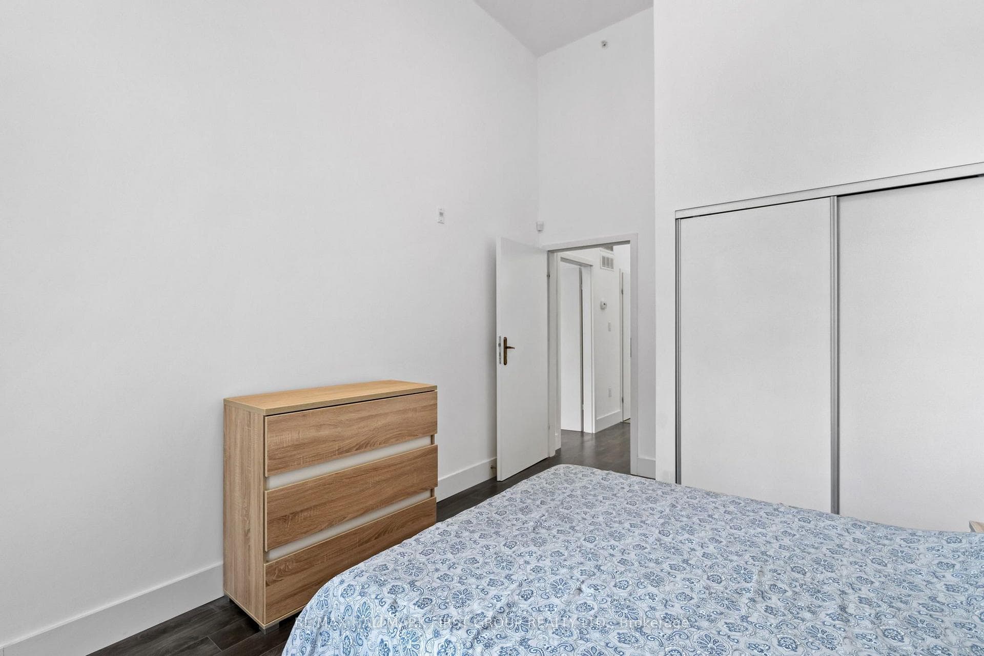 253 Albert Street Unit 105 photo 22