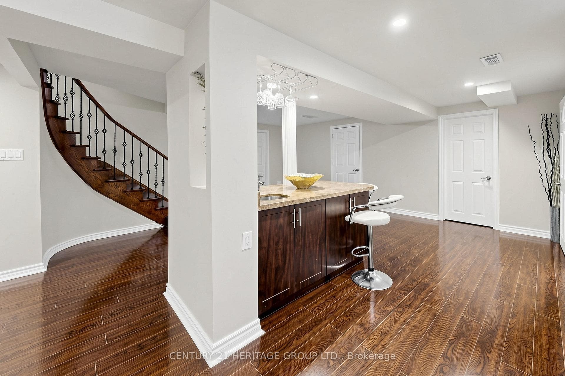 4 Mumberson Court photo 37