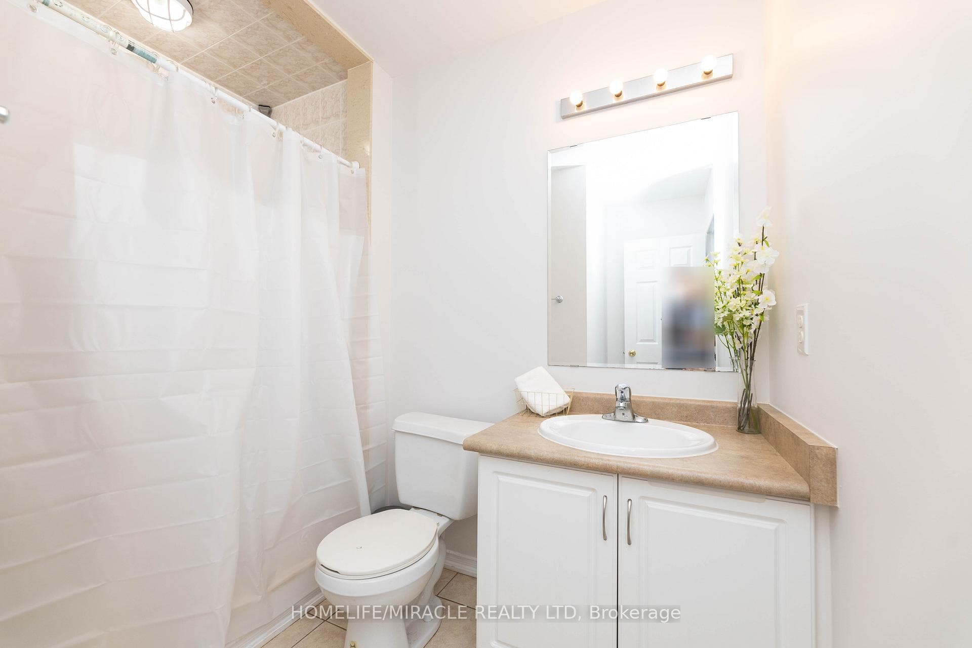 37 Blunden Road photo 29