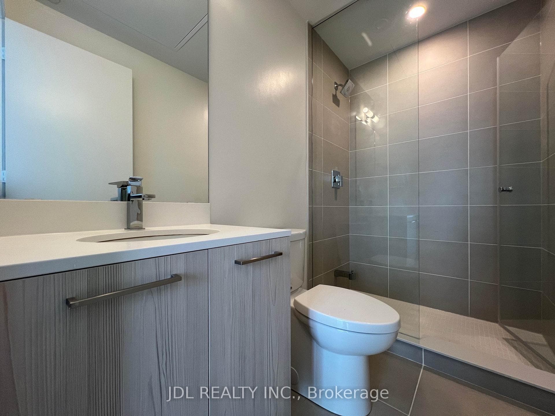 65 Mutual Street Unit 2206 photo 8