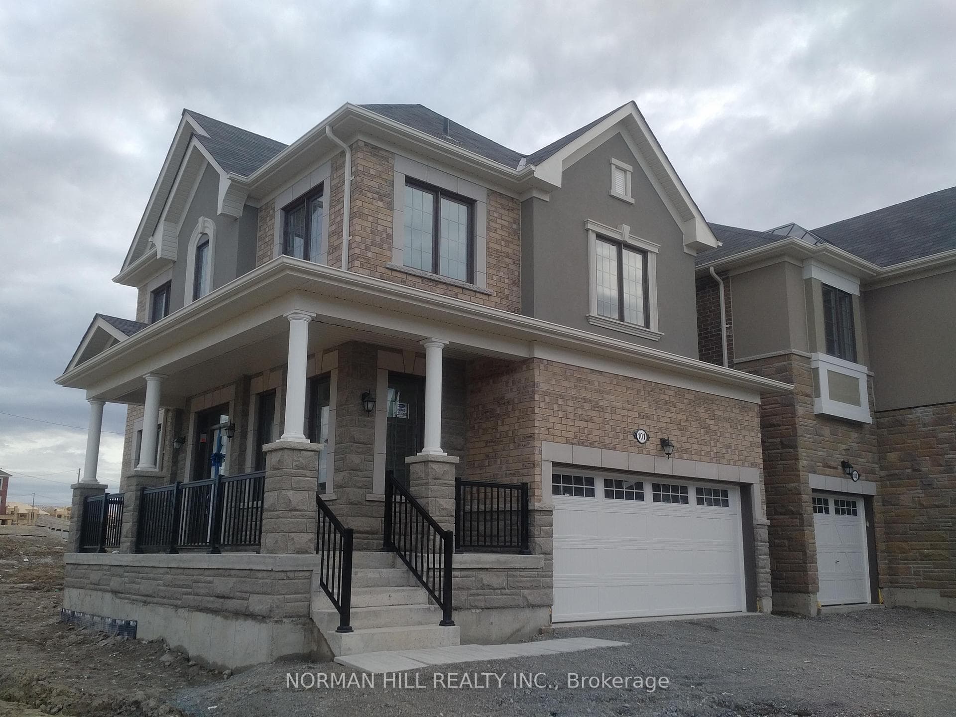 101 Hartney Drive photo 2