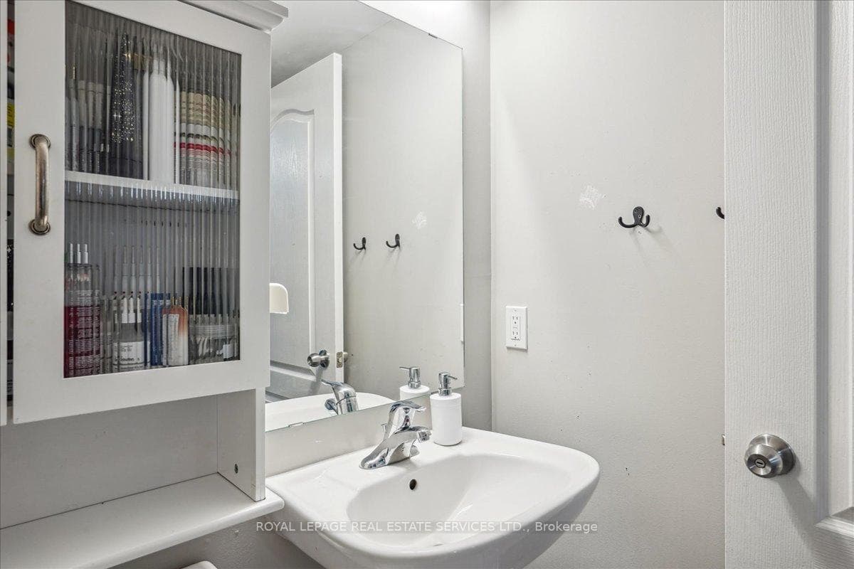 2480 Post Road Unit 38 photo 20