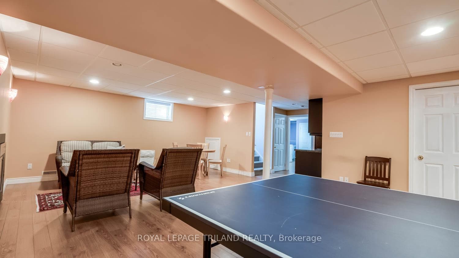 1223 Thornley Street photo 25