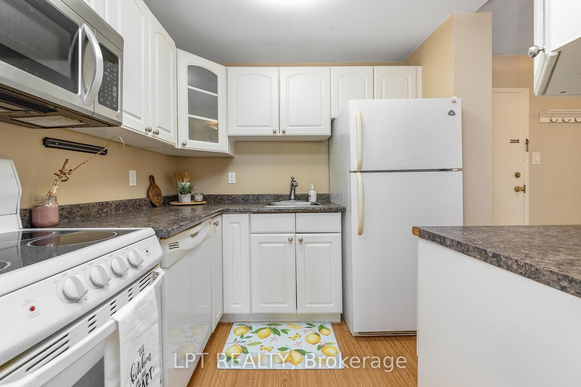 1177 Belanger Avenue Unit 206 photo 8