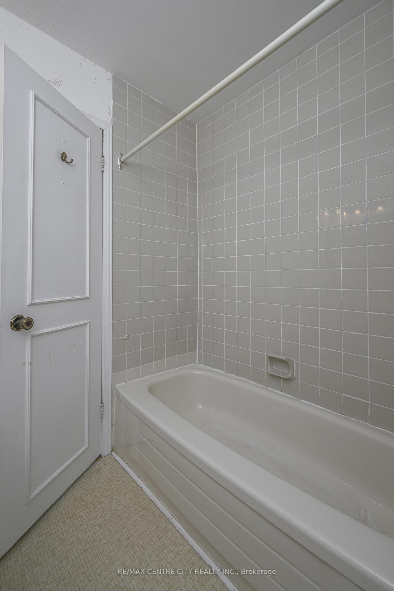 703 Windermere Road Unit 7 photo 20