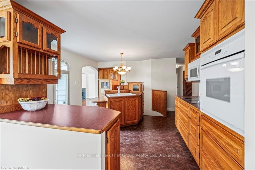 3453 PRINCESS Street photo 12