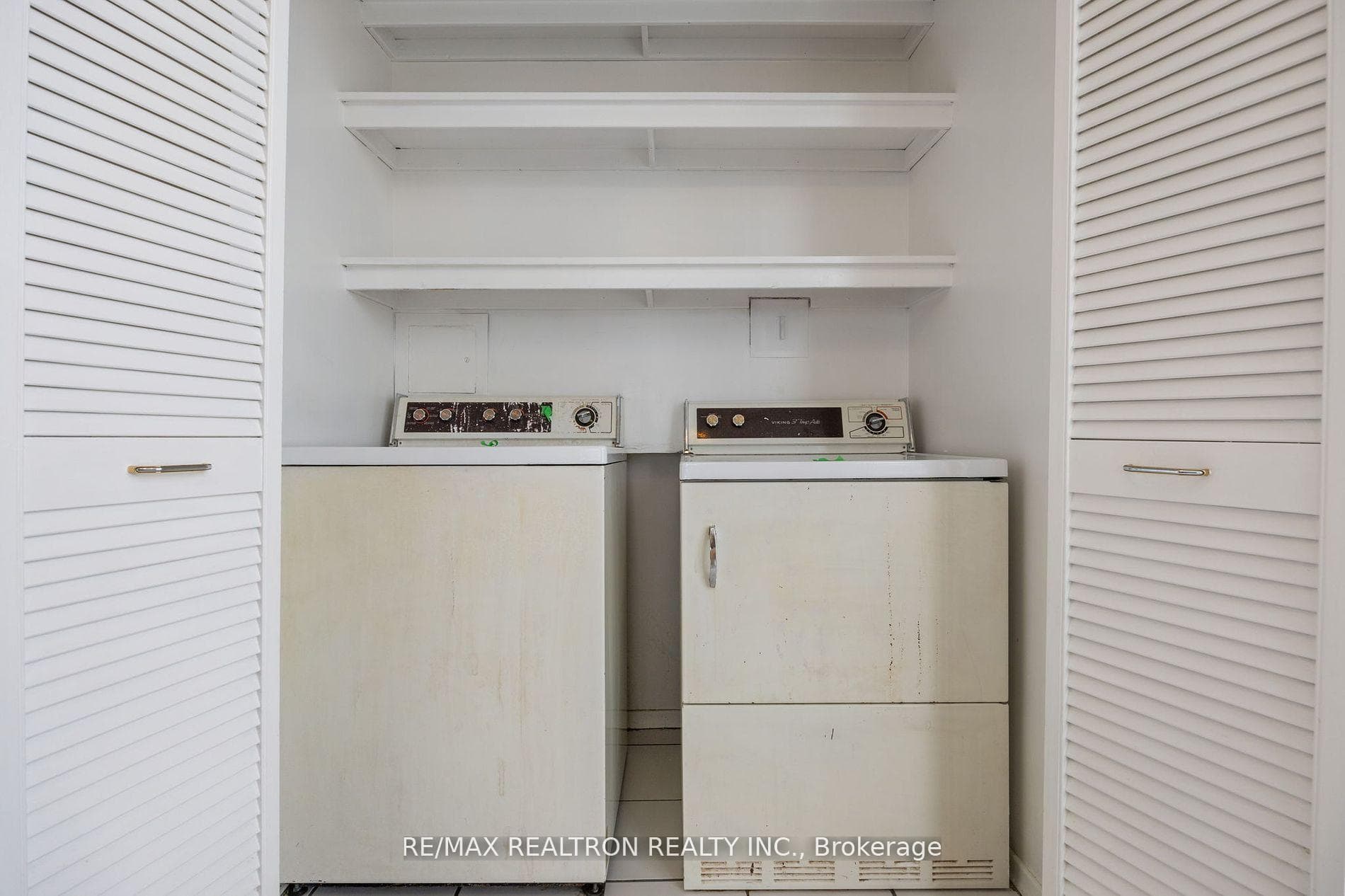 80 Antibes Drive Unit 807 photo 12