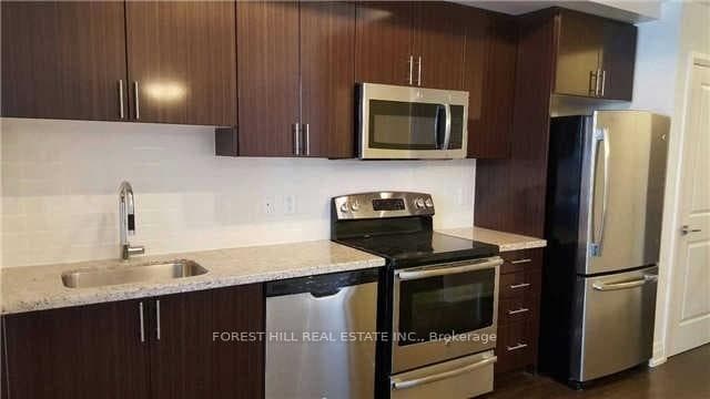 7165 Yonge Street Unit 1005 photo 5