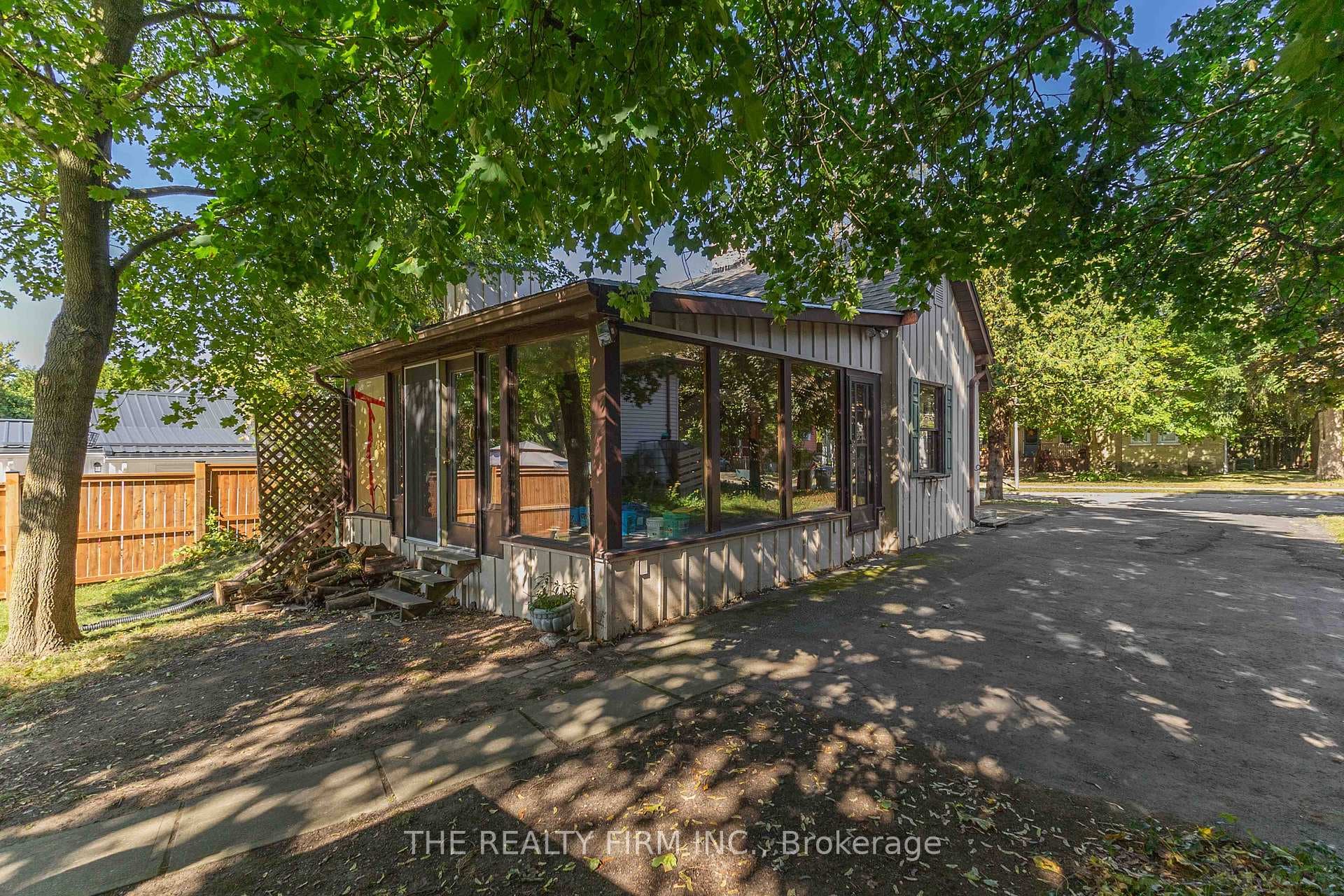 147 Princess Street photo 45