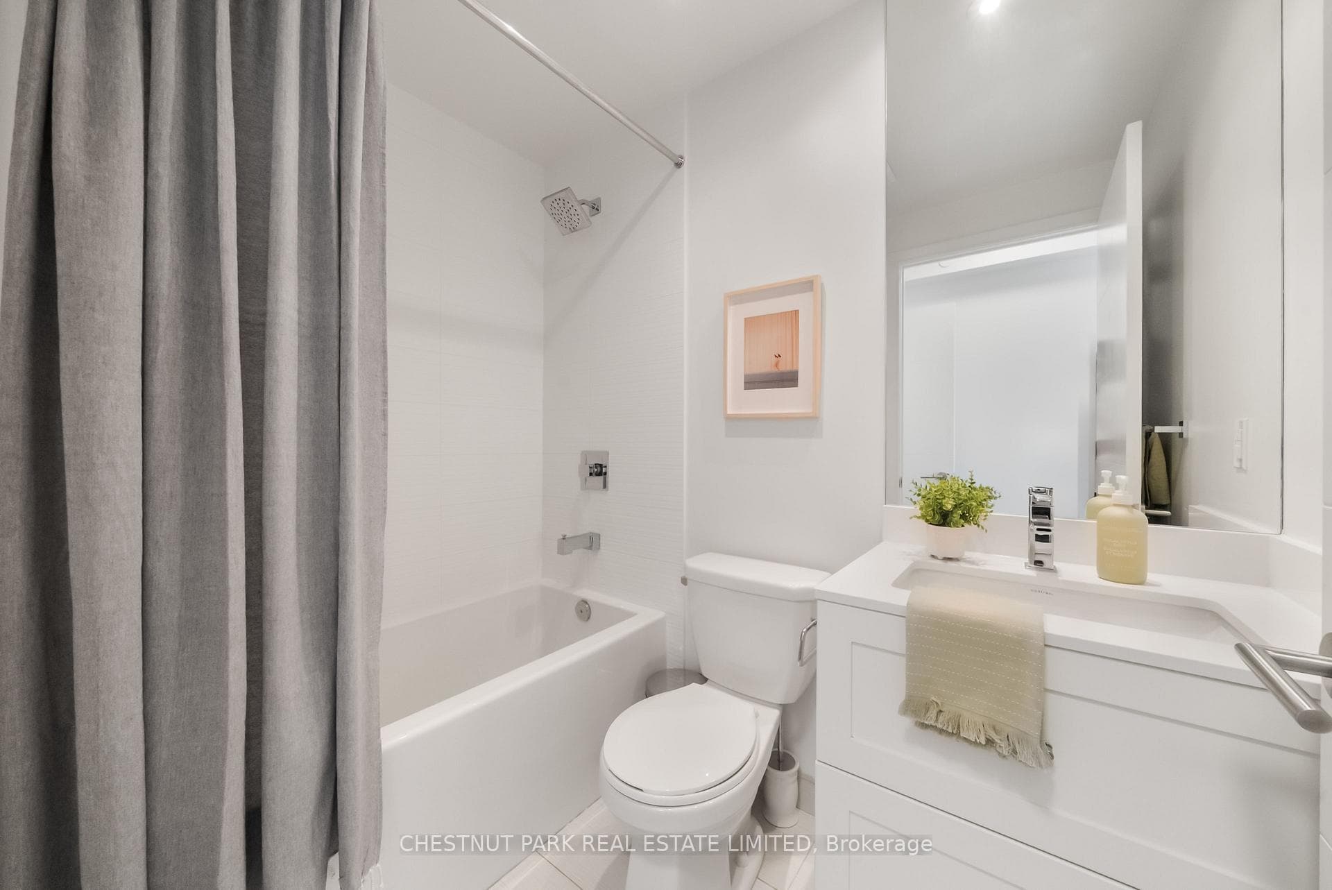 525 Adelaide Street Unit 923 photo 16