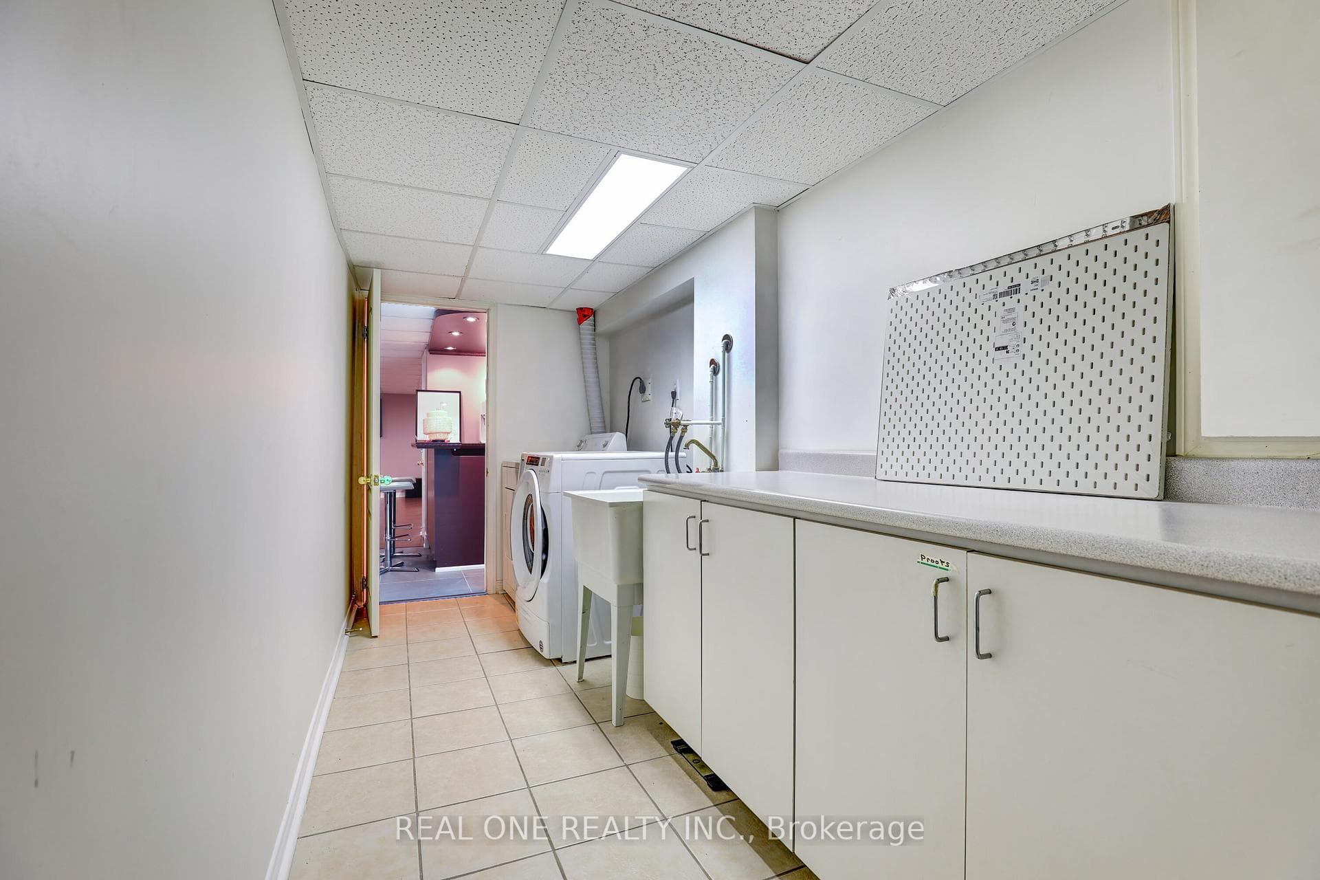 45 Benjamin Hood Crescent photo 37