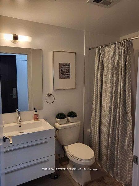 297 College Street Unit 603 photo 14