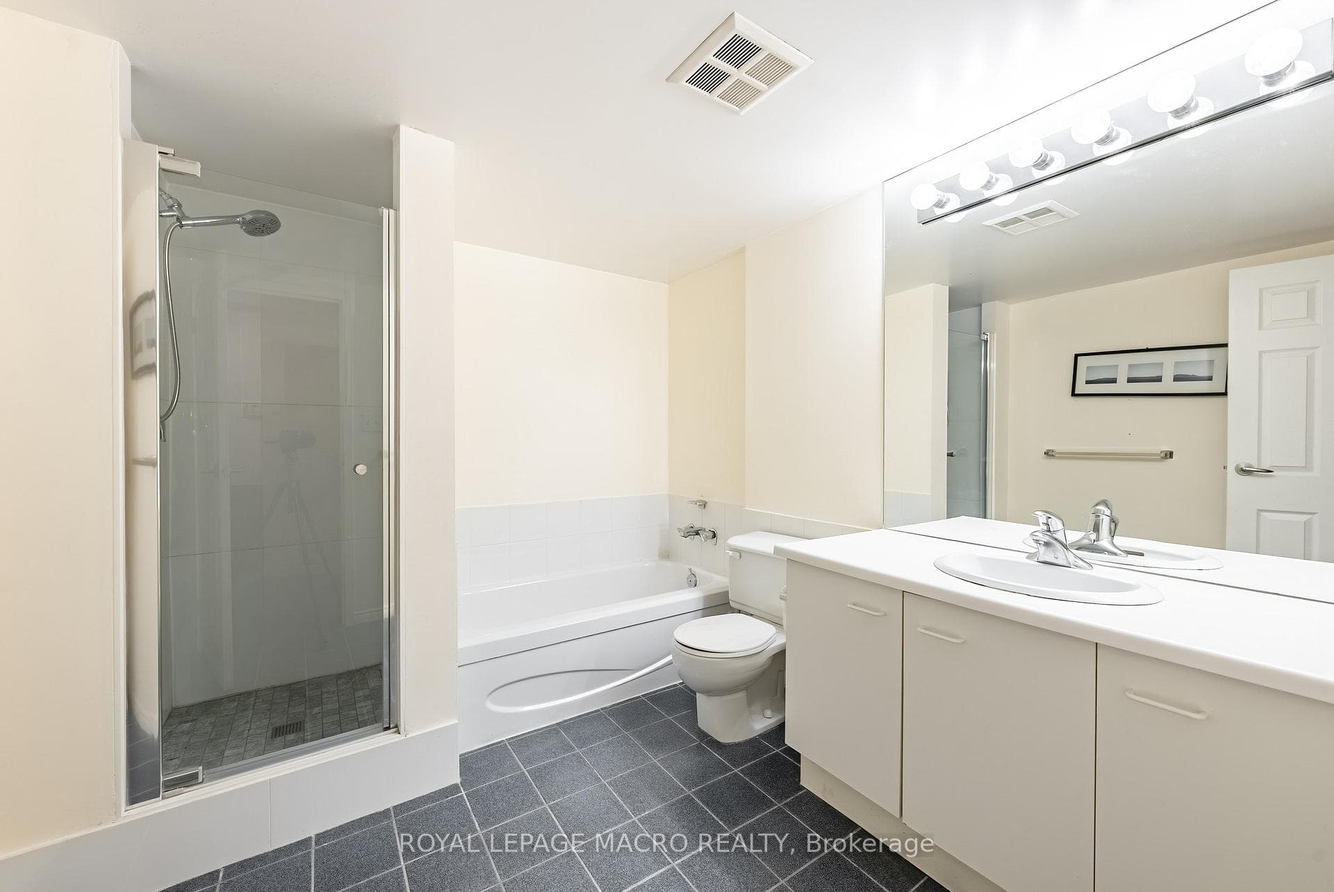 25 The Esplanade Street Unit 1410 photo 17