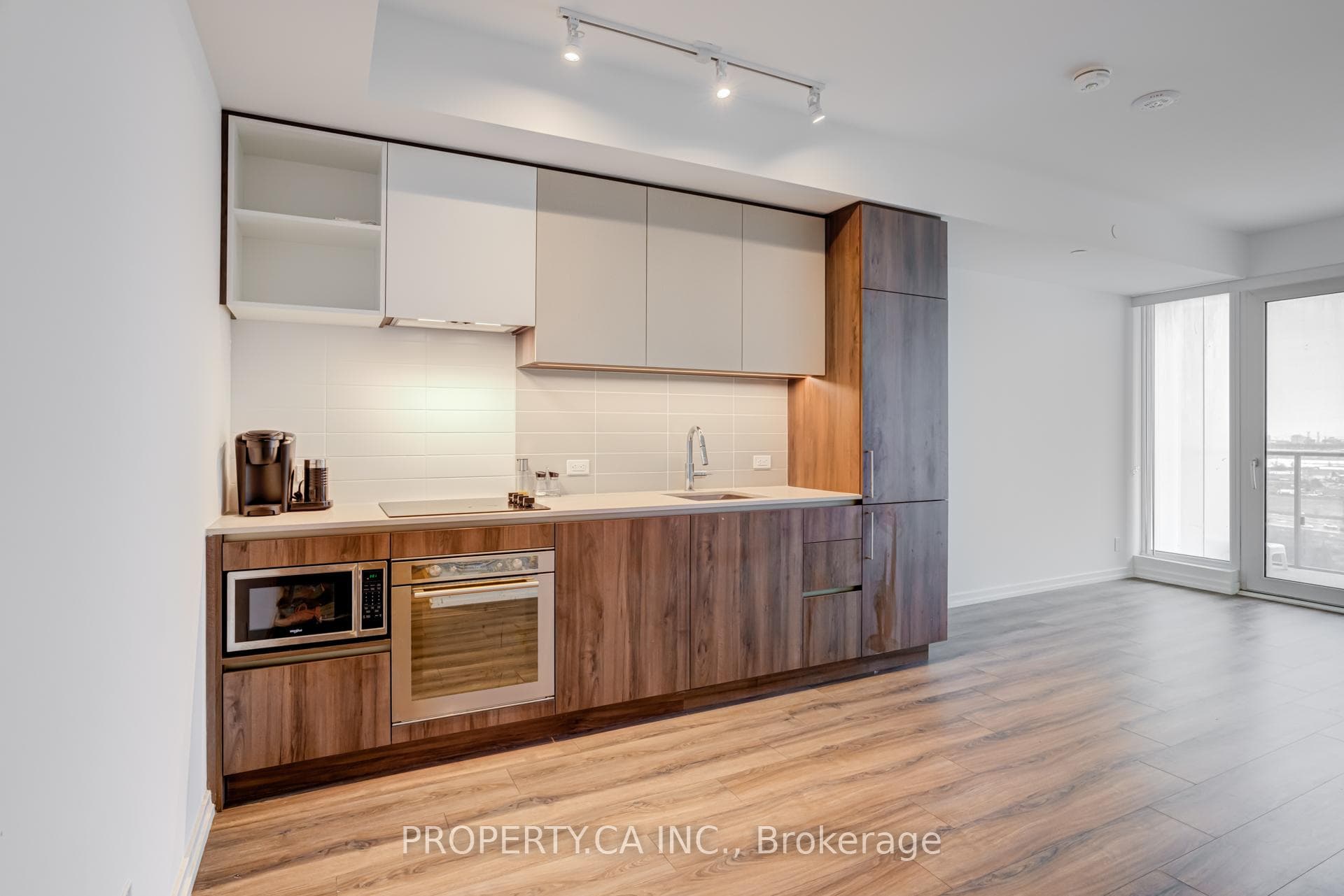 7890 Jane Street Unit 1201 photo 5