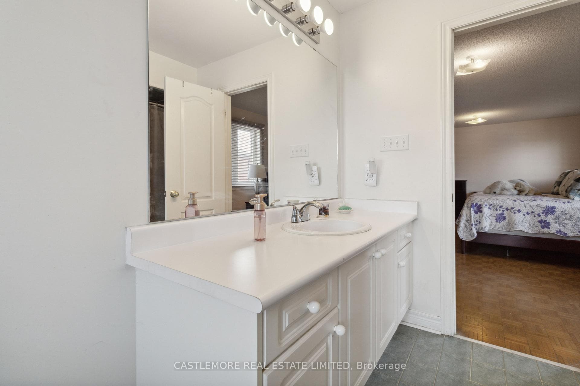6 Egypt Drive photo 17