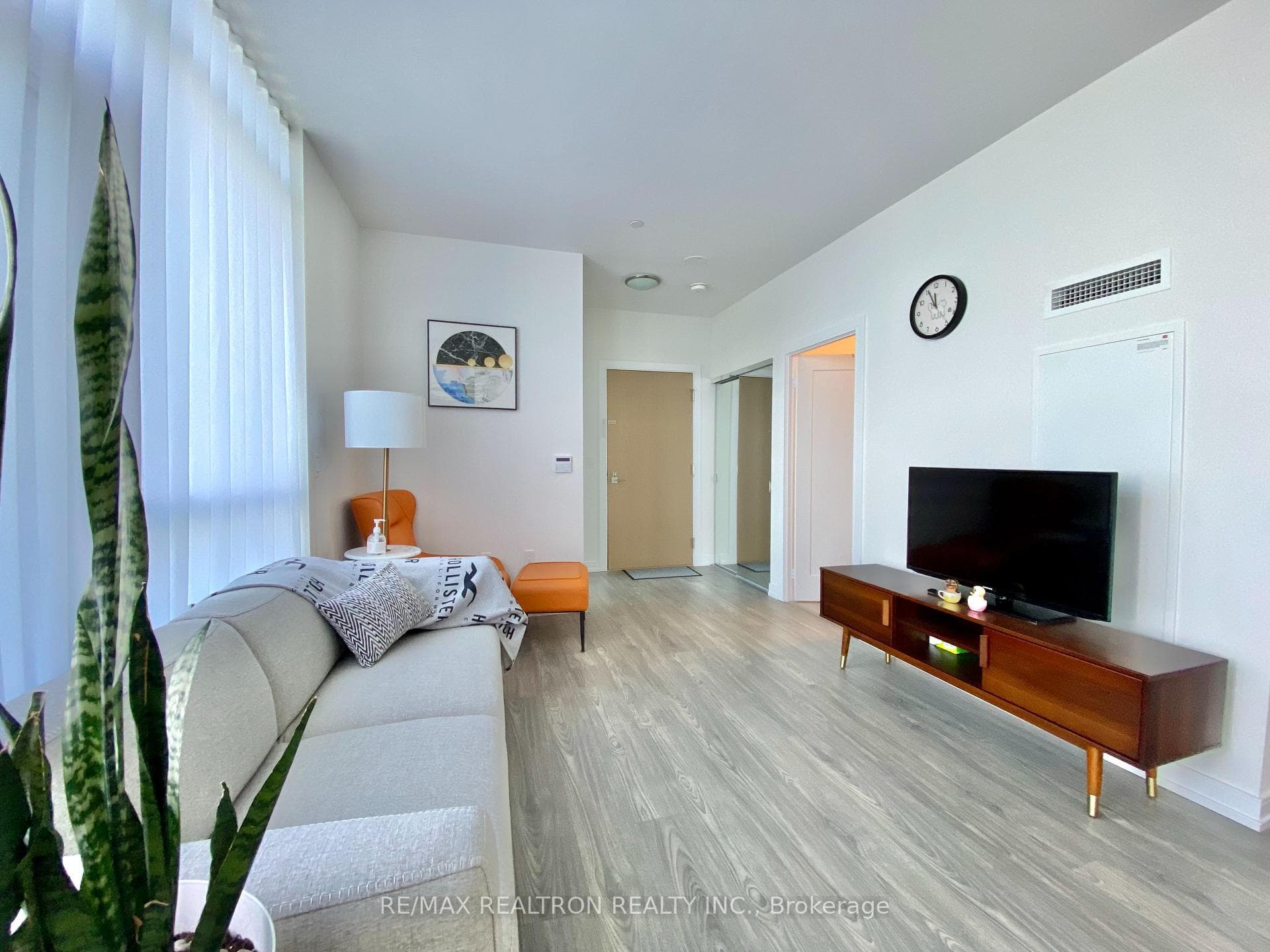 225 Village Green Square Unit Ph03 photo 8