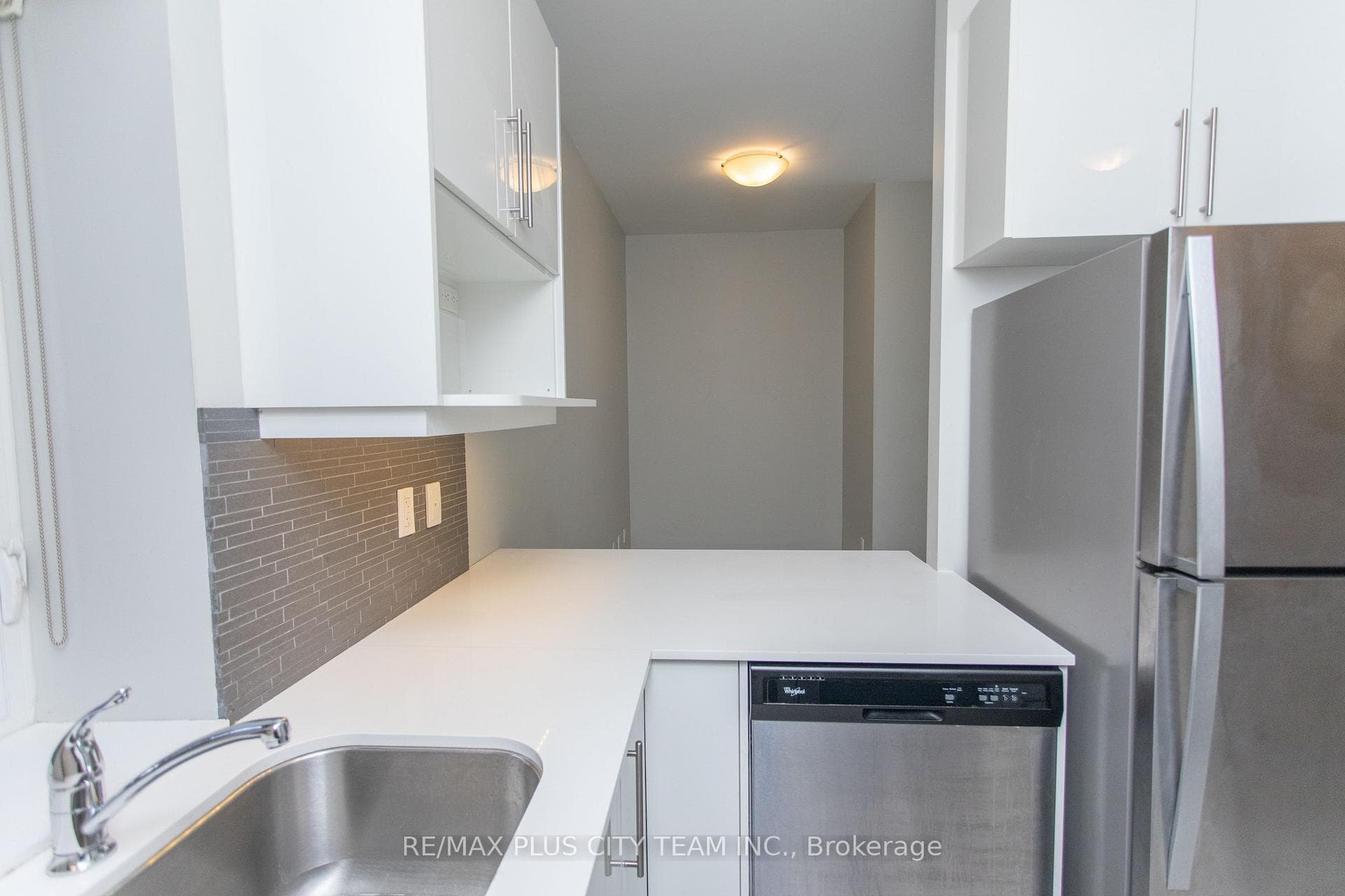 686 Bathurst Street Unit 107 photo 7