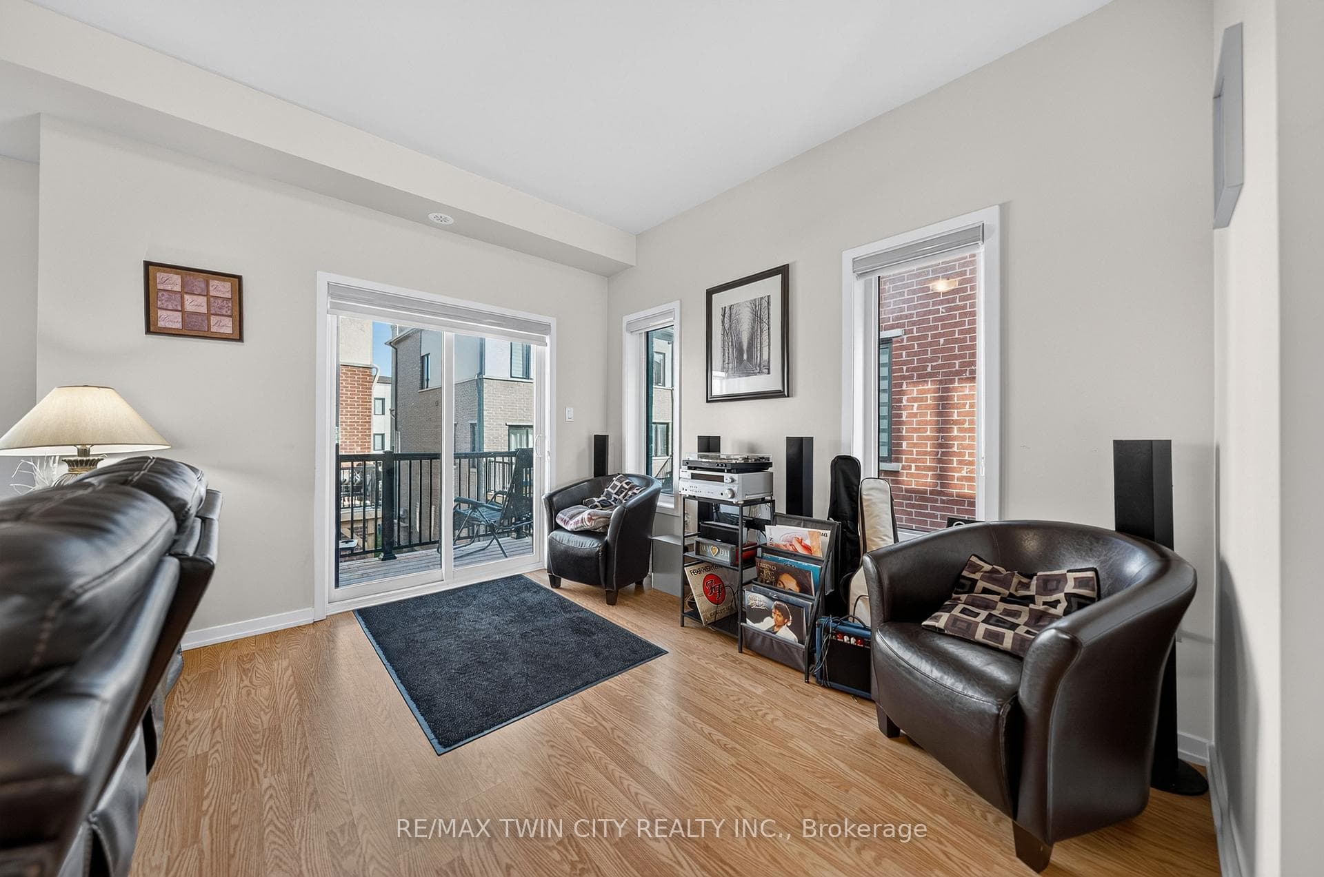 49 Lambert Lane photo 16