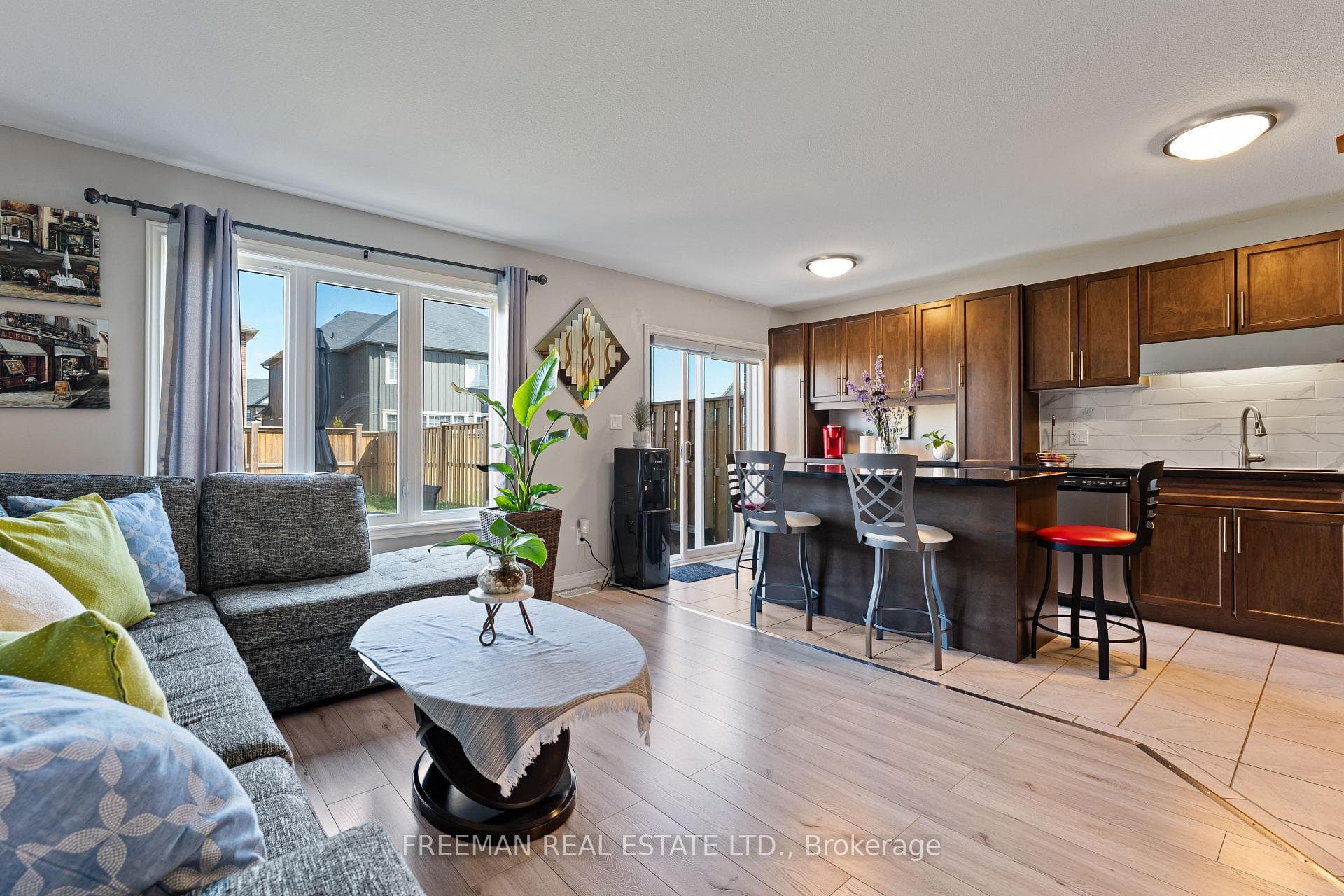 4331 Eclipse Way photo 4