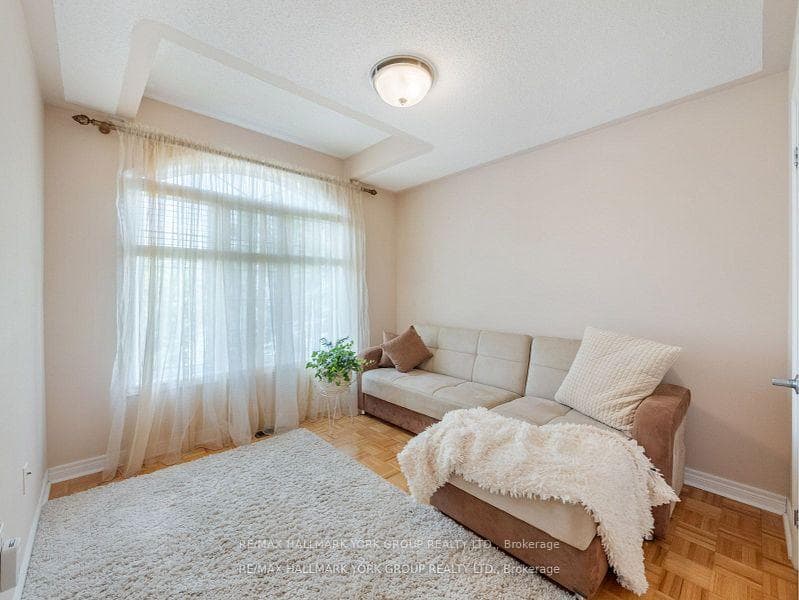 74 Thomas Legge Crescent photo 25