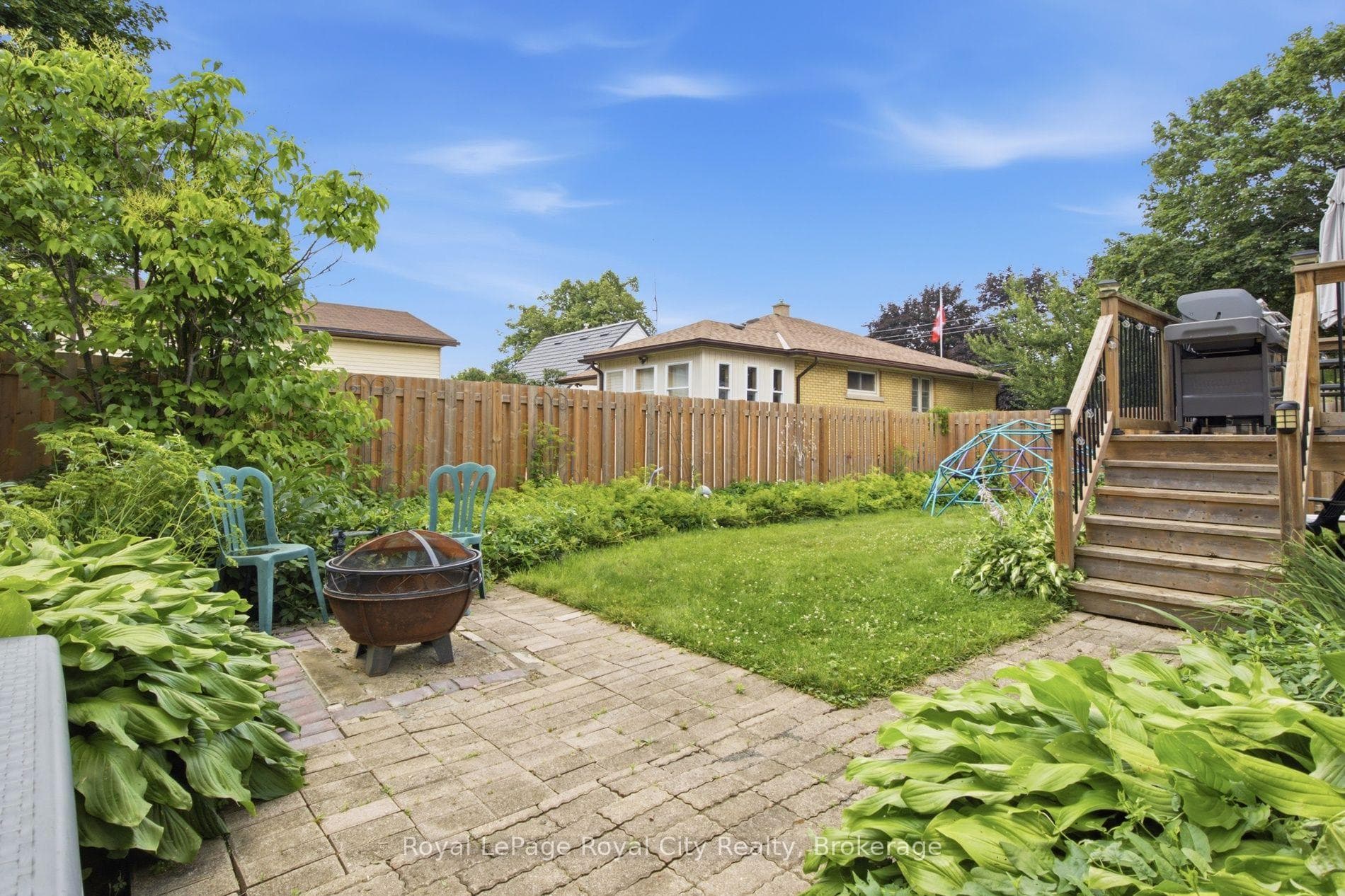 116 Emma Street photo 42