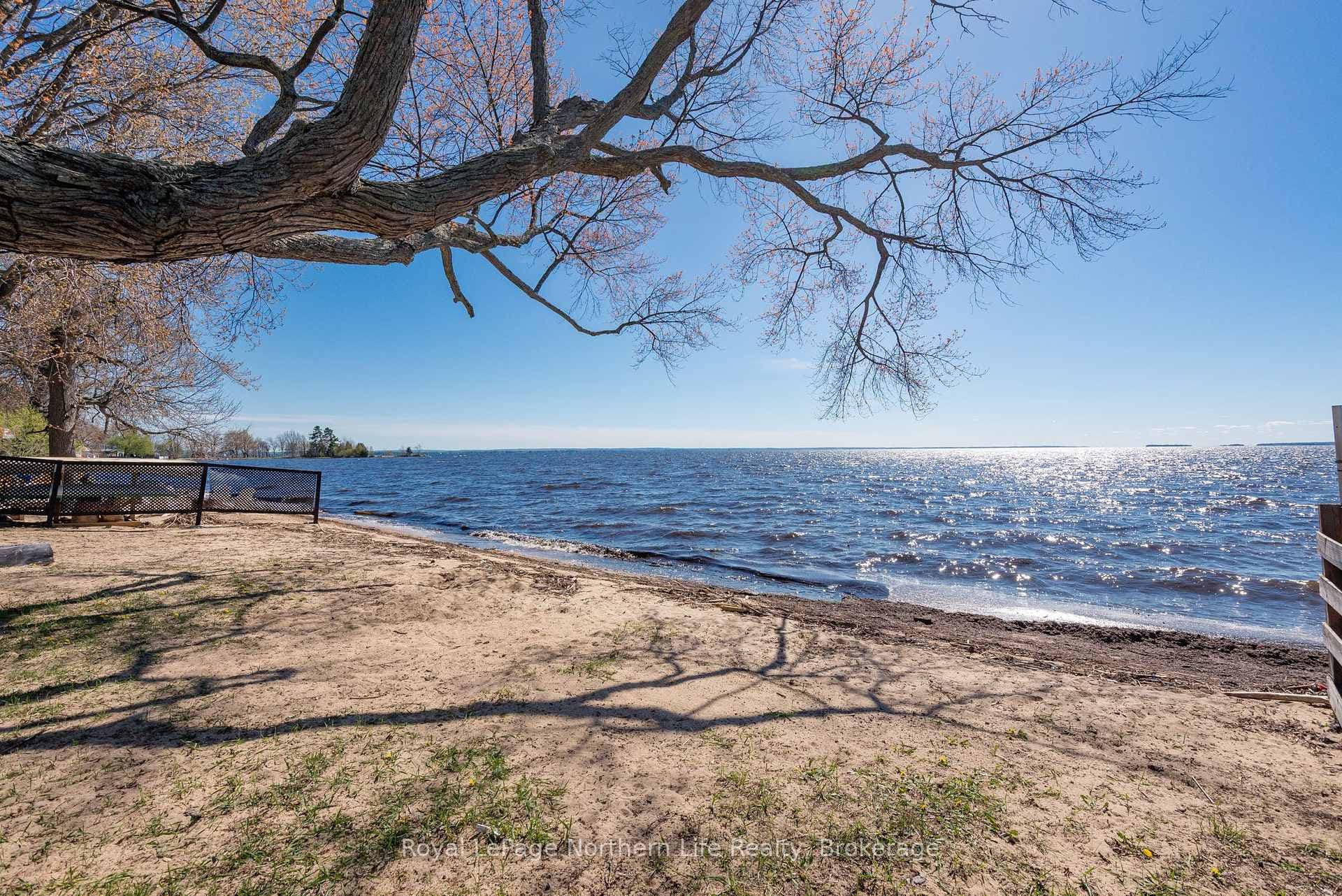 581 Banner Avenue photo 39