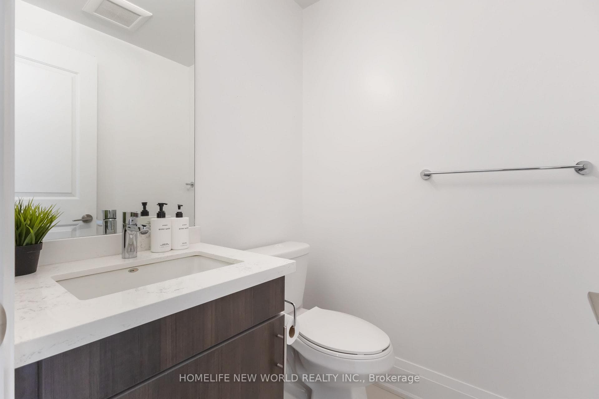 22 American Elm Way photo 12