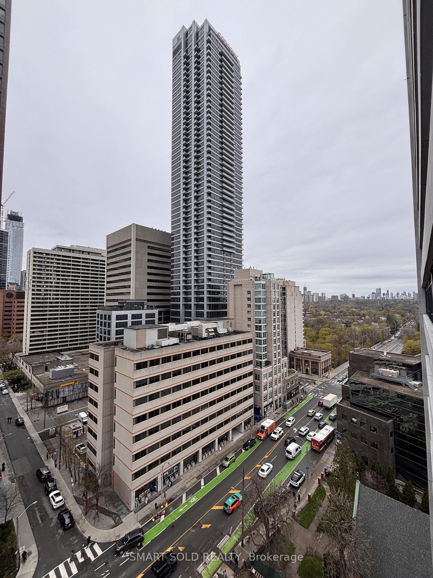 609 Sherbourne Street Unit 1102 photo 13