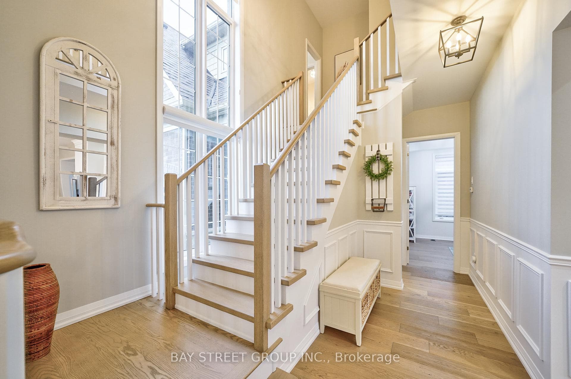 17 THOMPSON Way photo 4