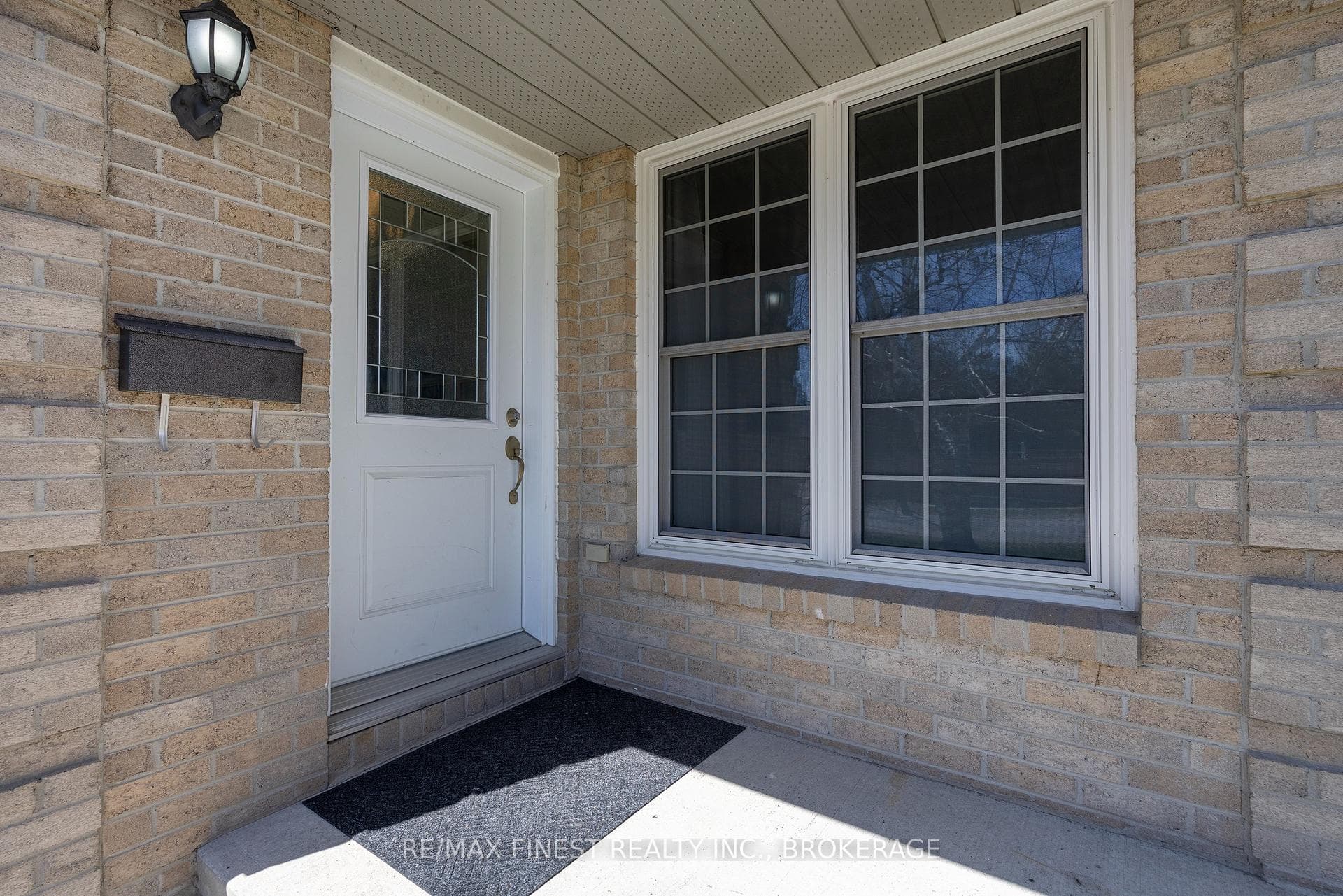 773 Davis Drive photo 4