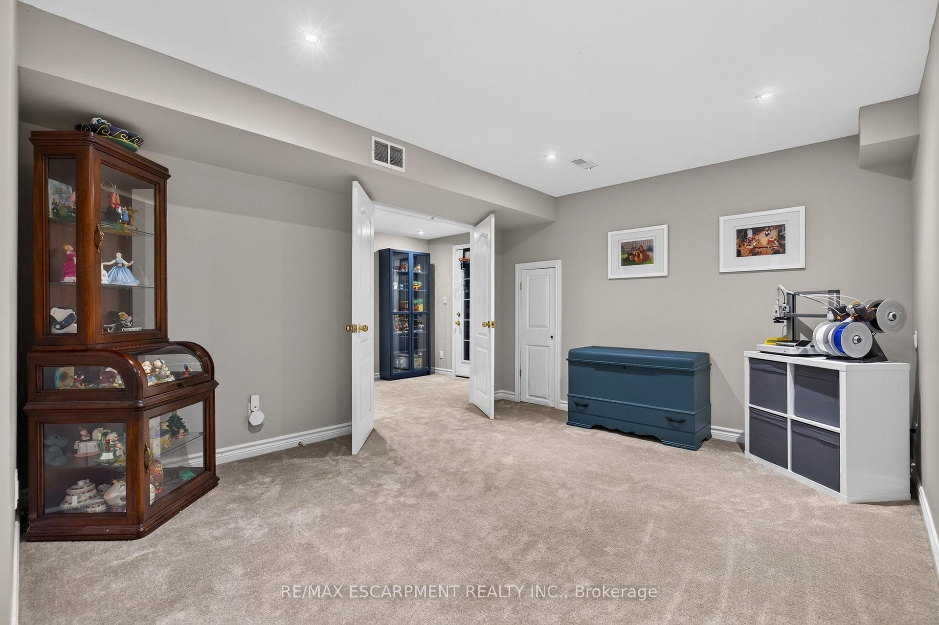 16 Watercliff Place photo 36