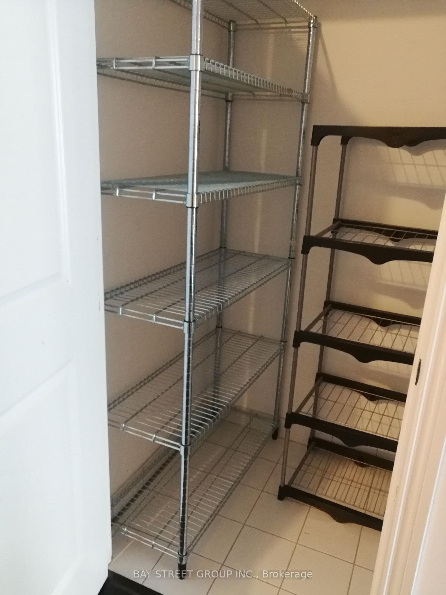 386 Yonge Street Unit 3801 photo 15