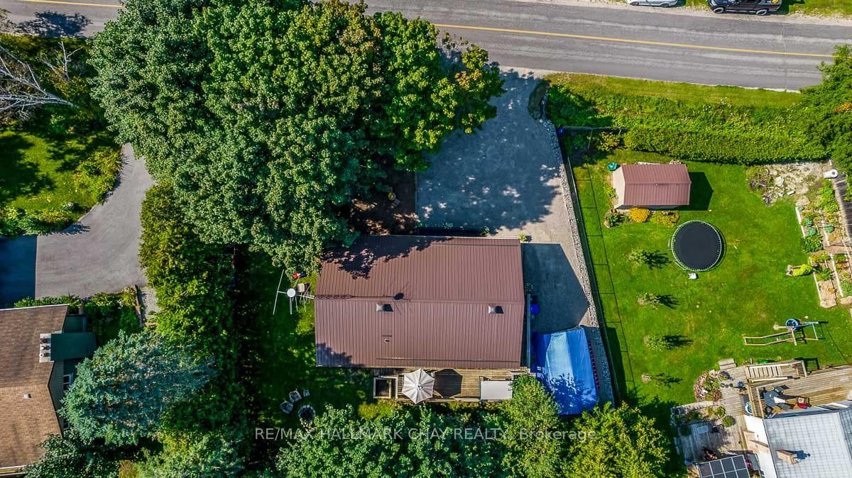 799 Lakeshore Road photo 32