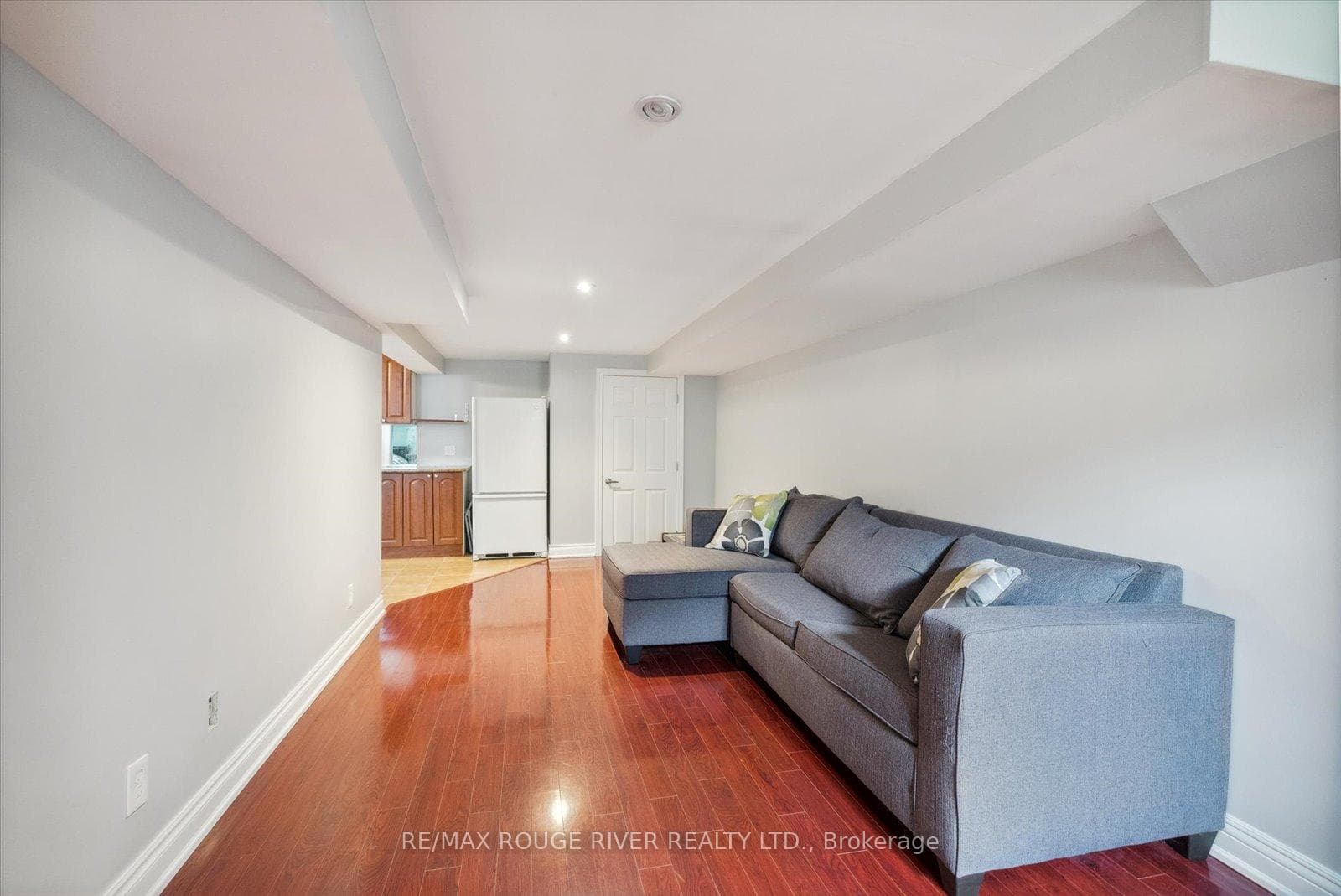 1309 Wharf Street photo 31