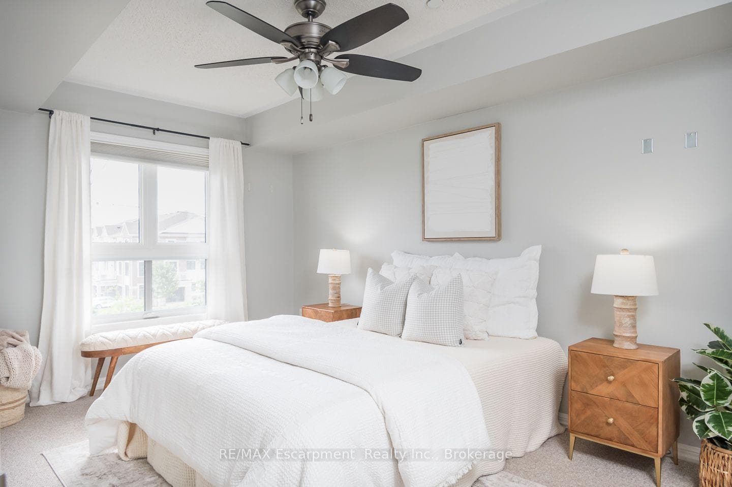 1045 Nadalin Heights Unit 307 photo 13