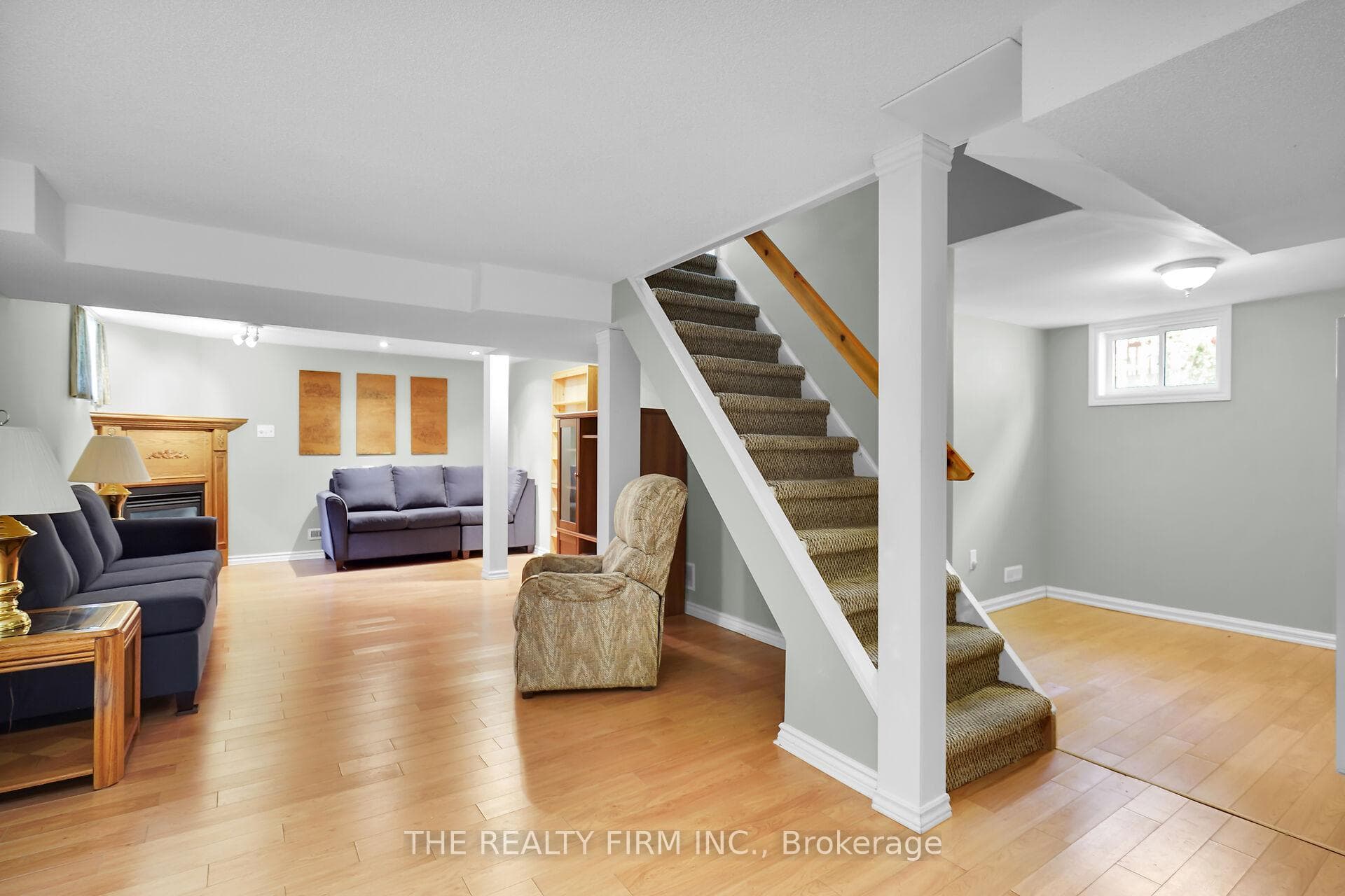 370 Spruce Street photo 31